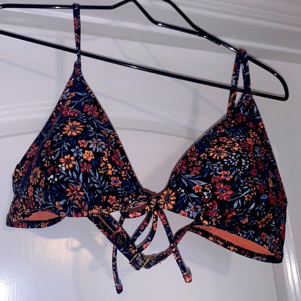 Floral Front Tie Bikini Top